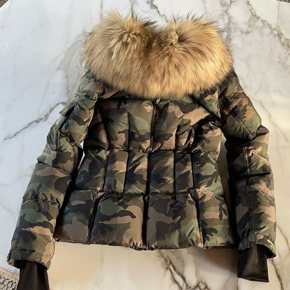 SAM. Down Jacket - Picture 8 of 12